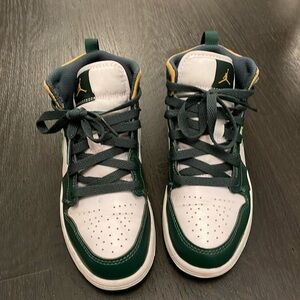 Air Jordan Nike sneakers. Size 1